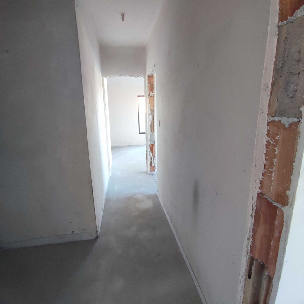 Продава се Тристаен апартамент в Търговище, Вароша - 74 кв.м за 1149 €/кв.м - Снимка #9