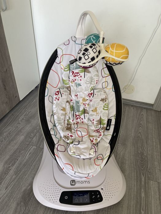 Leagan electric bebelusi 4moms