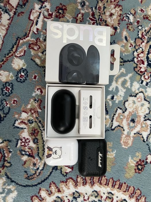 Galaxy buds,apple airpods,marshall major 3