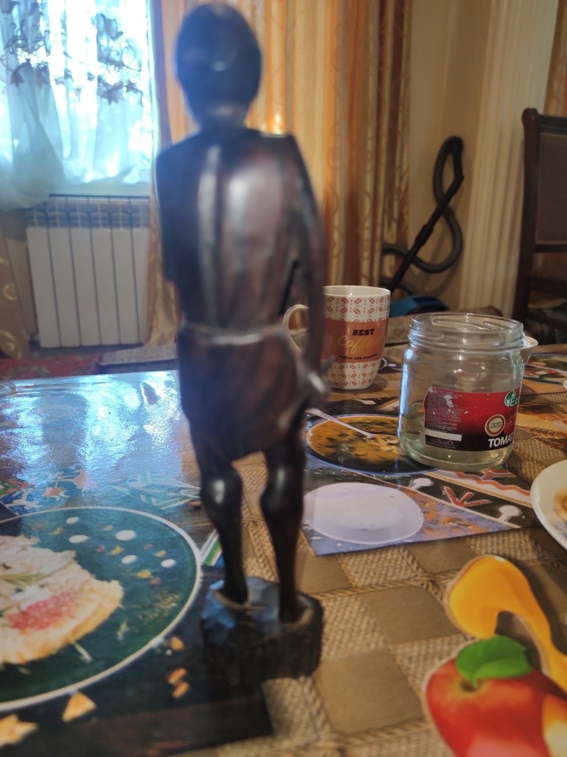 Статуэтка из черного дерева
