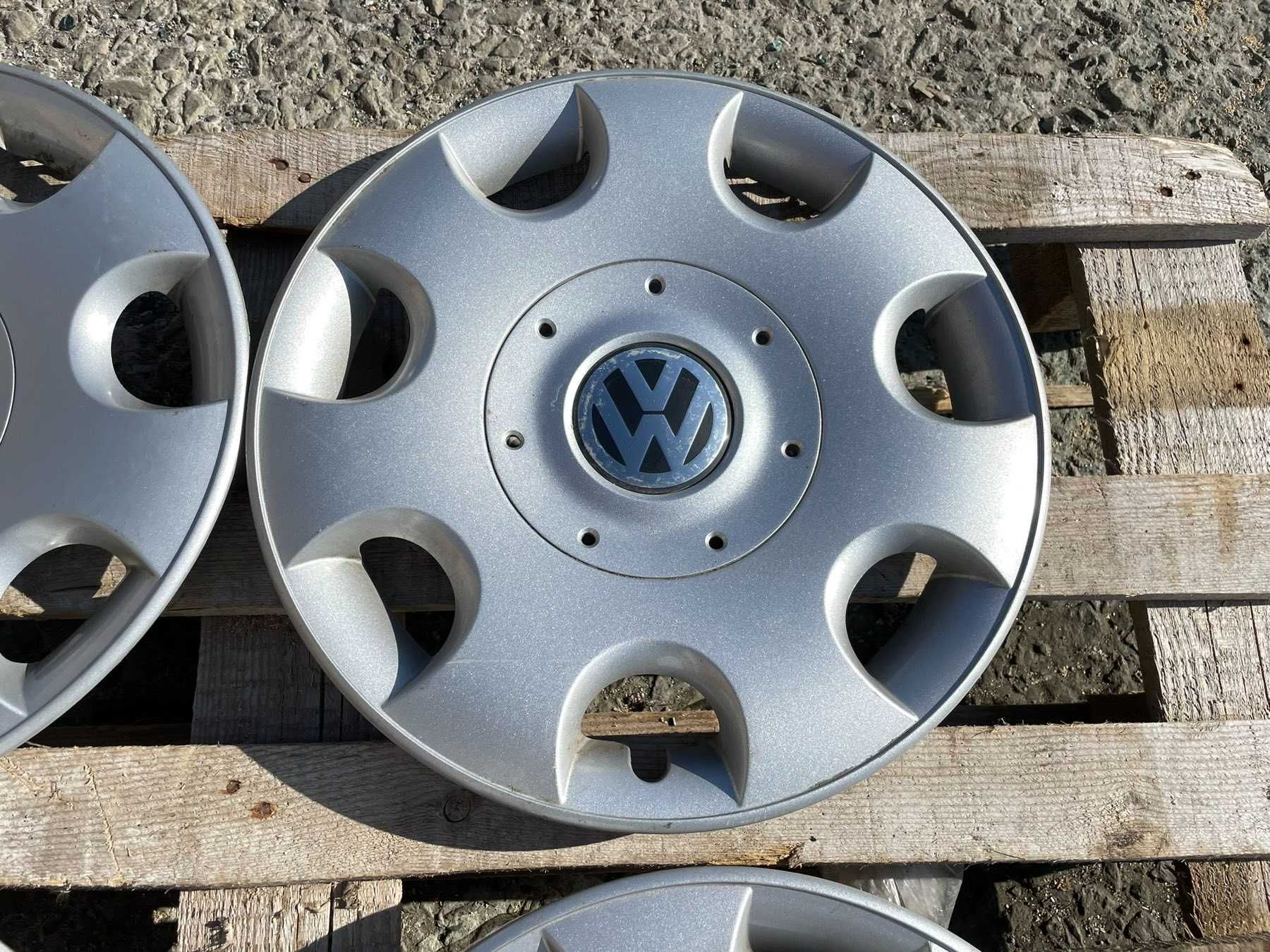 16 цола Тасове VW Touran Jetta Golf Volkswagen 1T0601147B Оригинал