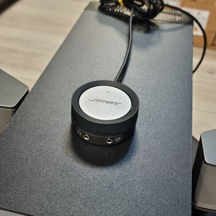 Amanet F28: Sistem audio 2.1 Bose Companion 5