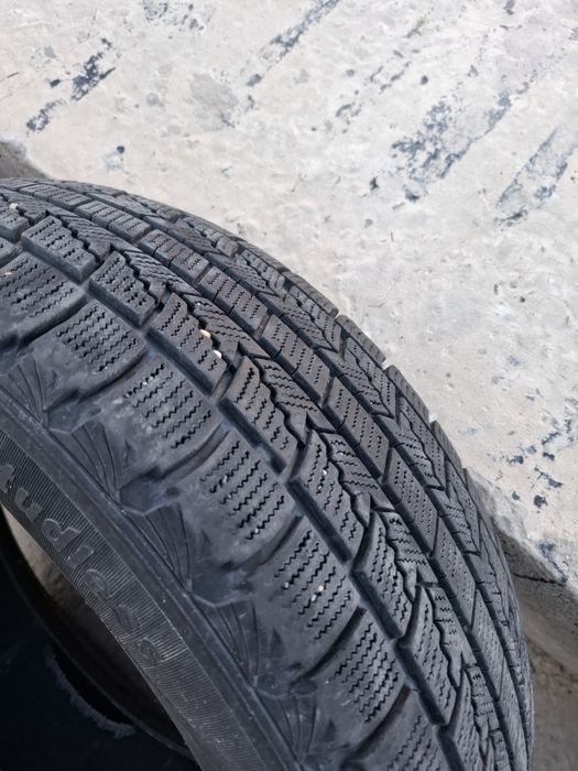 Продам зимние шины 4шт комплект