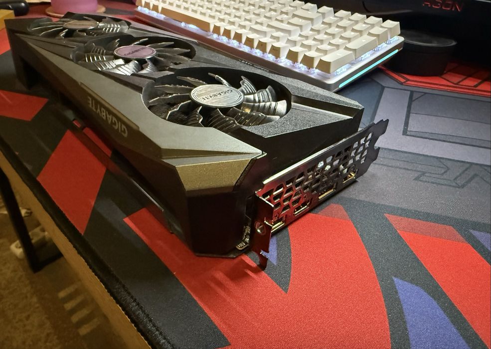 Продам видеокарту Gigabyte 3070 ti Gaming OC