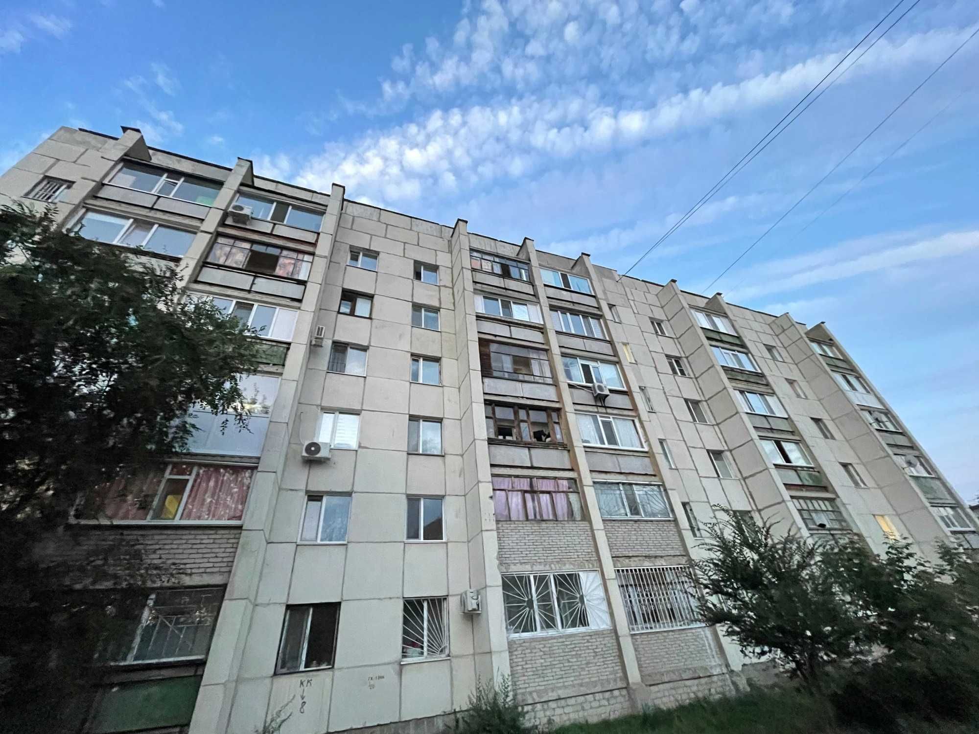 Продается 2-комнатная квартира р-н Военного городка!