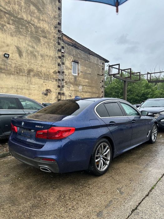 Dezmembrez piese BMW G30