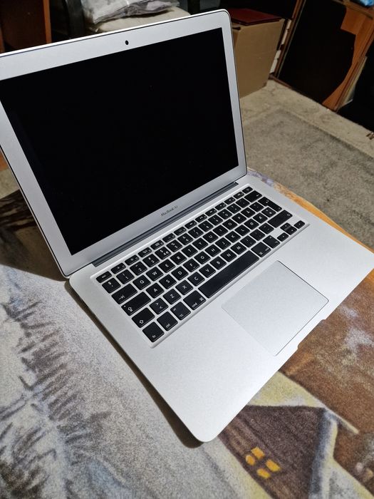 MacBook Air A1466 2015 ssd Apple
