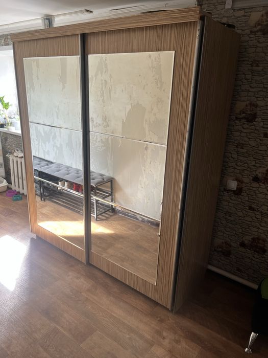 Продам шкаф для прихожей