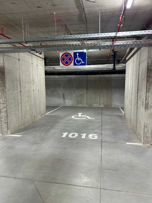 Гараж под наем - Красно село