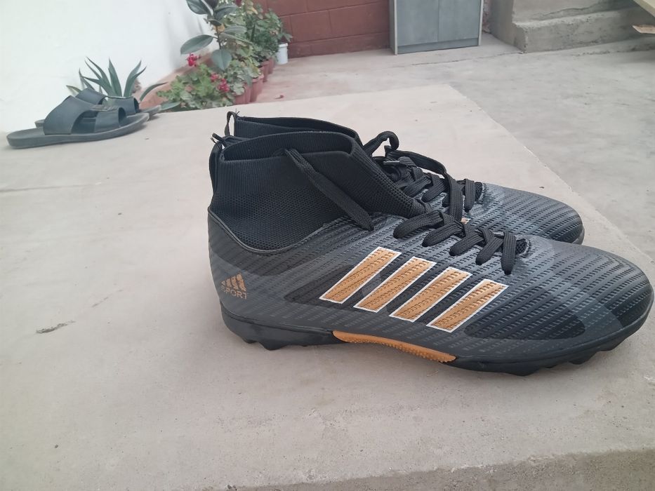 Sarakanoshka, olganimga bir oy ham bolmadi va menga kattaroq ekan