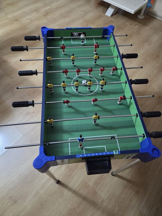 Футболна джага "амбасадор" със 22 играча