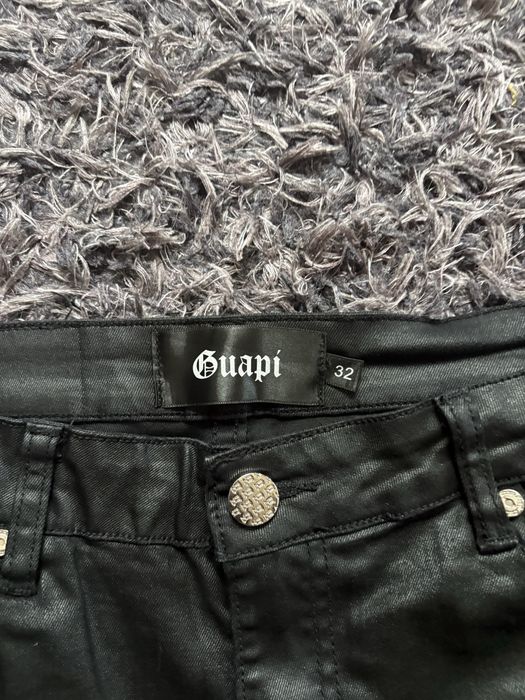 Guapi Flared Jeans