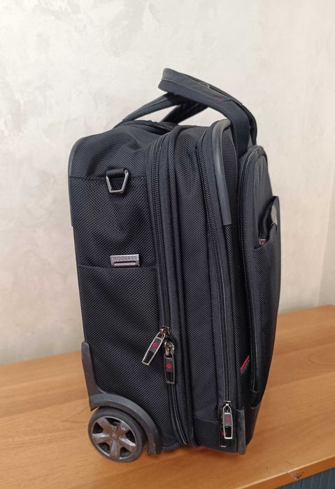 Samsonite- Бизнес Чанта-Като Нова