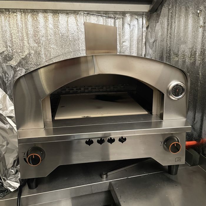 Фурна за пици и закуски