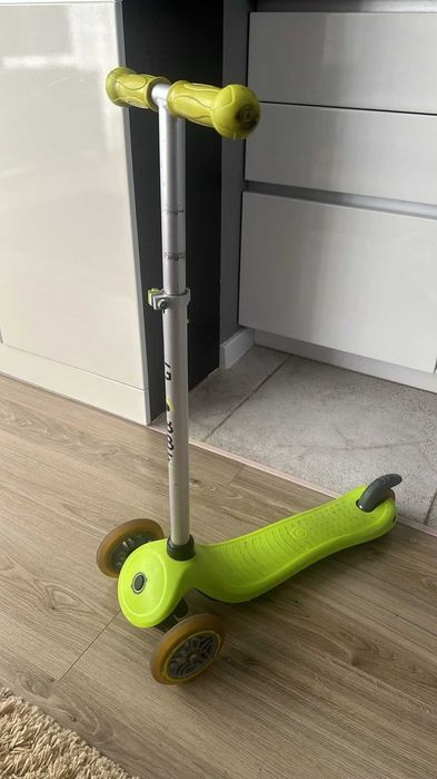 Детский самокат с сидушкой Globber