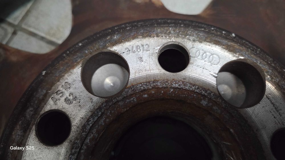 4 бр. Оригинални джанти с гуми Audi 15"