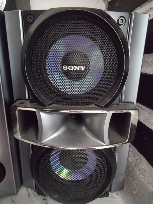 Стерео уредба Сони.