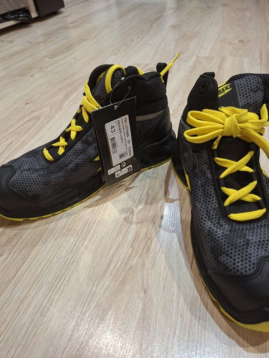 Работни обувки чисто нови