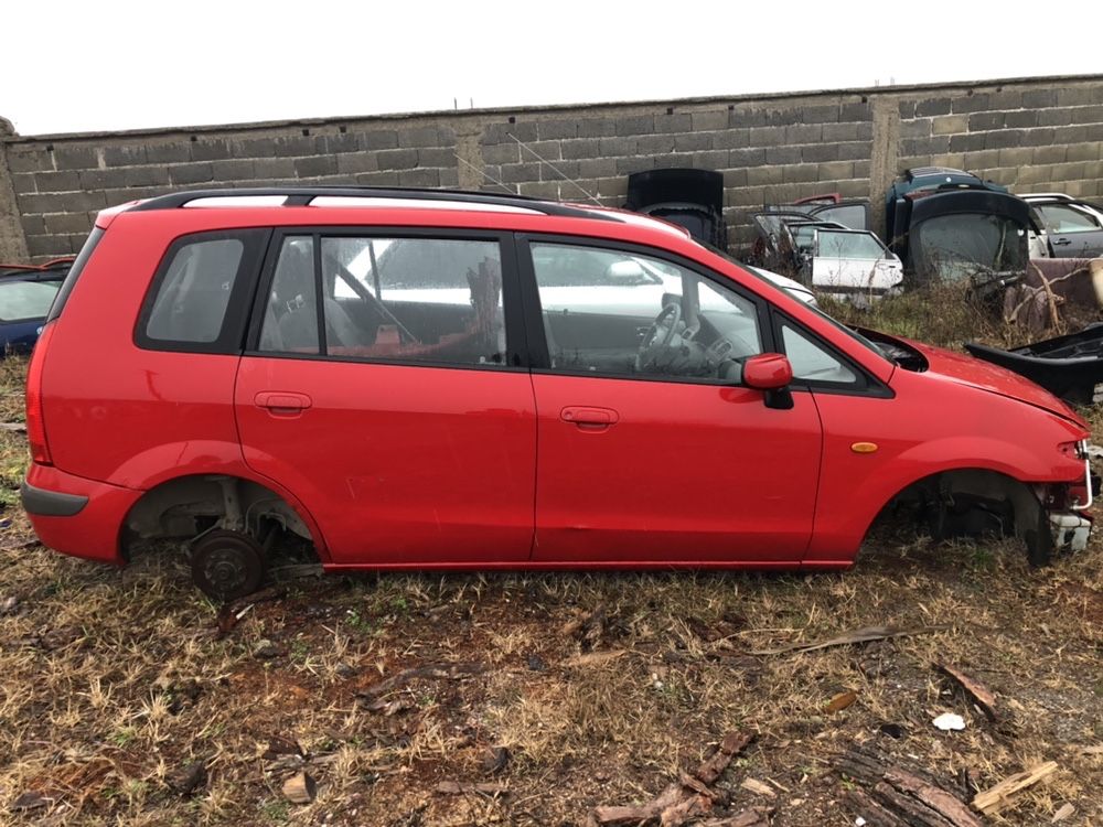 Mazda Premacy 1.8i на части