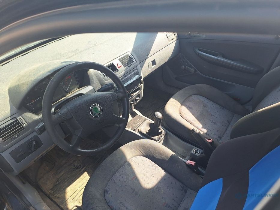 Dezmembrez SKODA FABIA 6Y2 2003 1.4 16V BBY 55KW|75HP