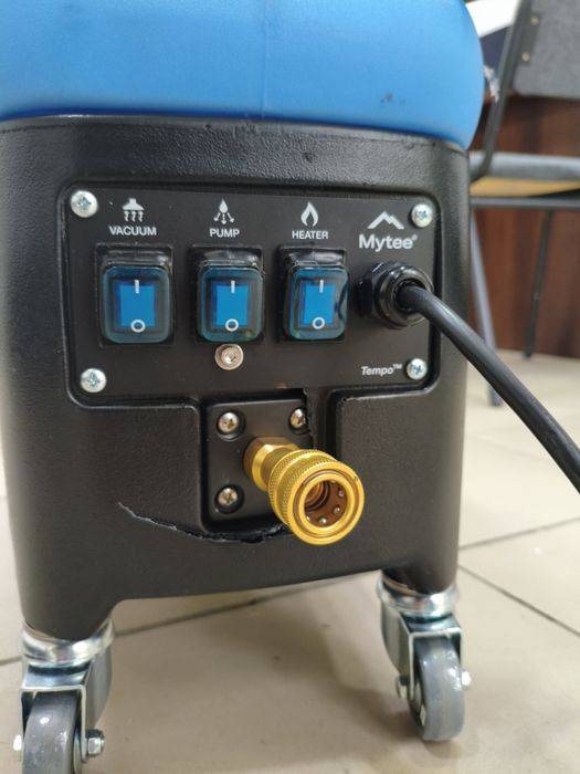 Новый моющий пылесос