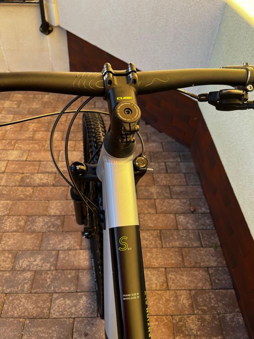 Bicicleta Cube Attention