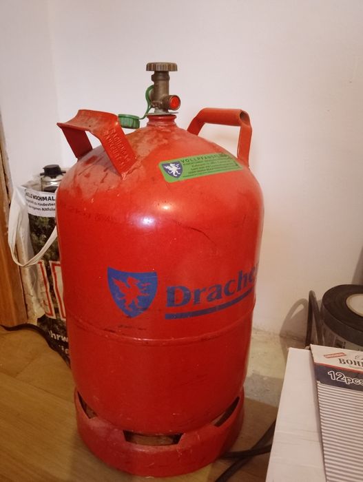 Butelie  plina sau goala