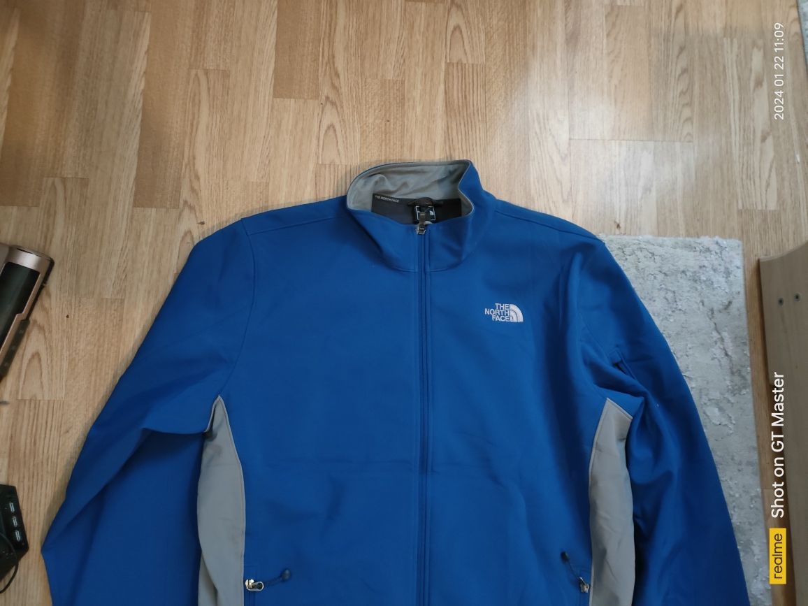 Jacheta de munte The North Face,mărime XL