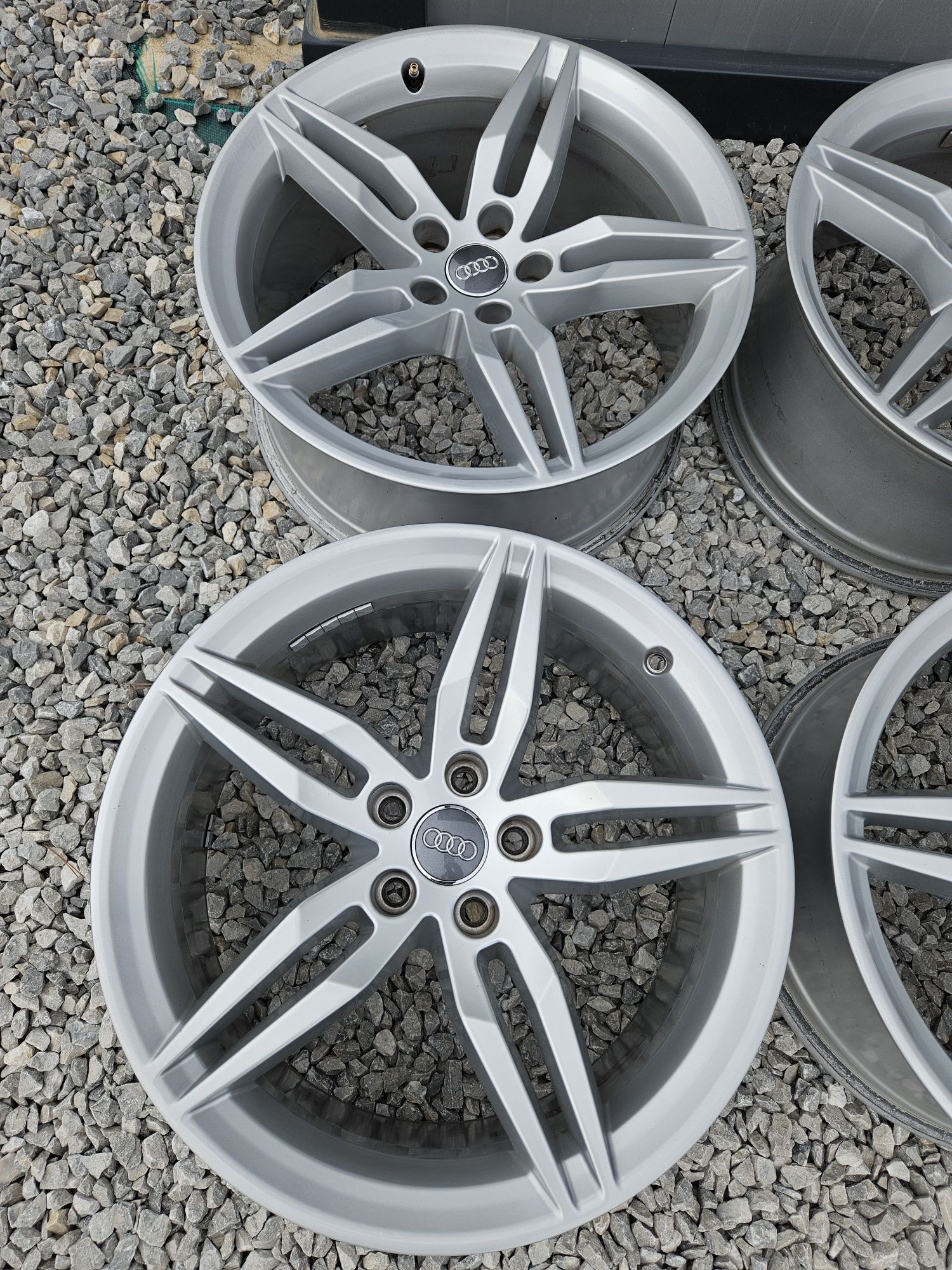 5х112.19.цола..8.5.ж..ет.32.  Оргинални AUDI  ТОП