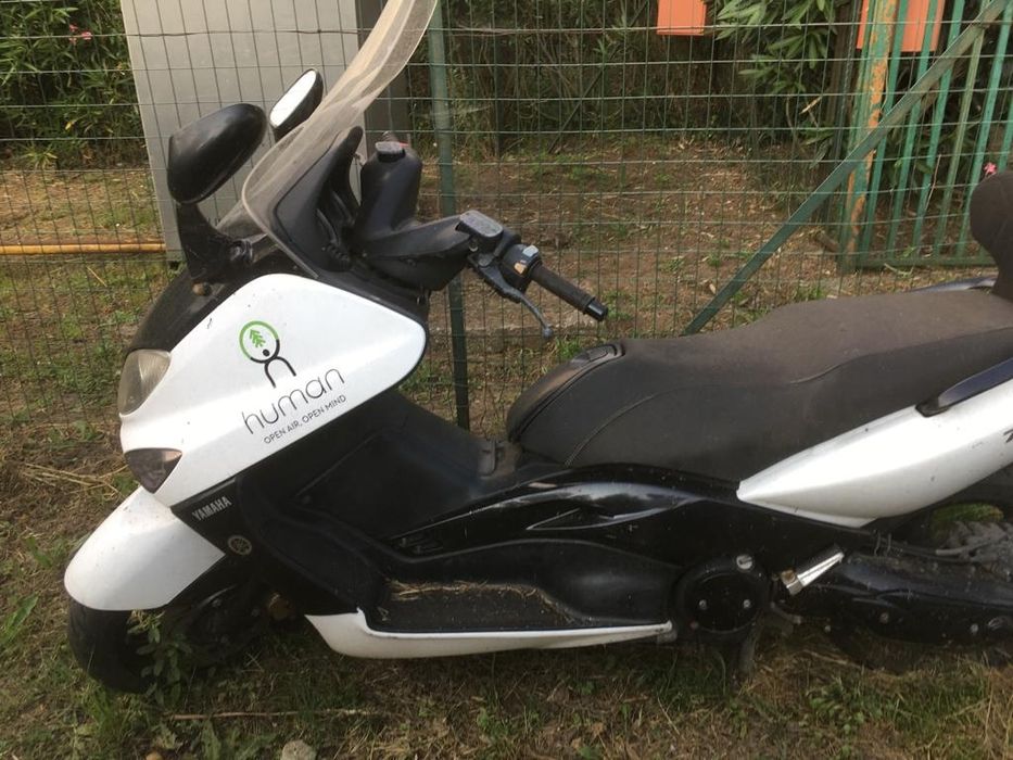 Scuter Yamaha t max