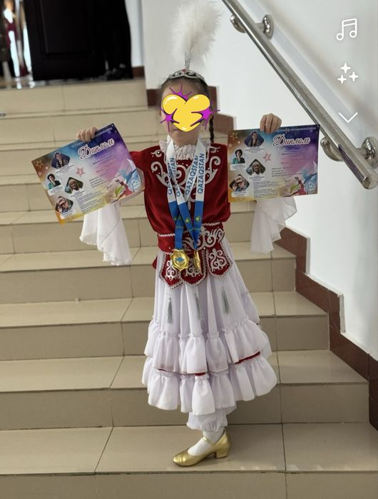 Продам казахский национальный костюм.