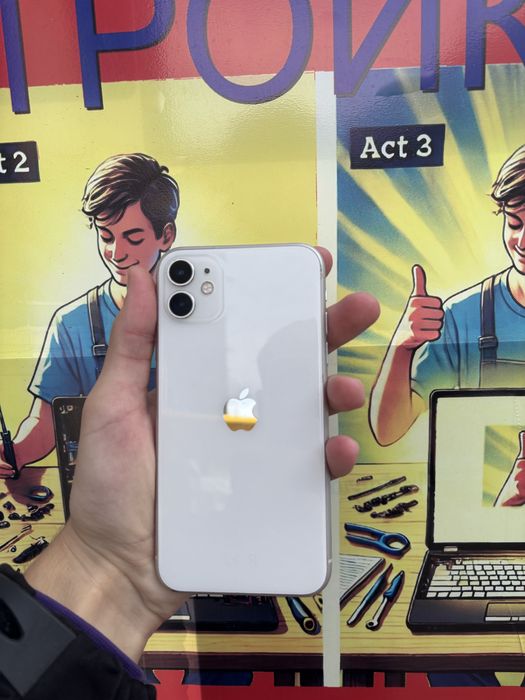 iPhone 11 128 гб (white)