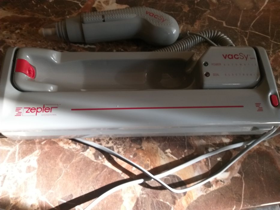 Masina electrica de cusut