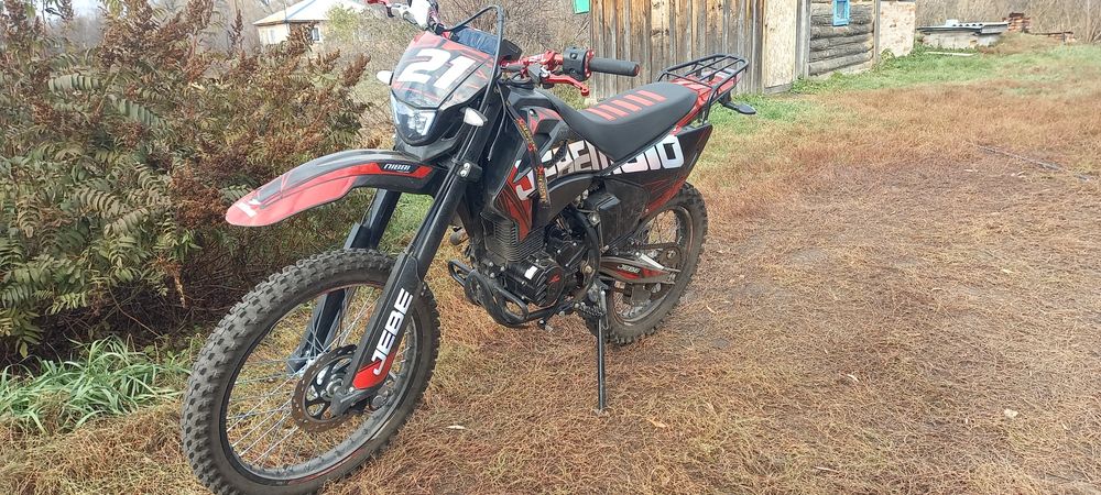 Продам мотоцикл JEBE 21