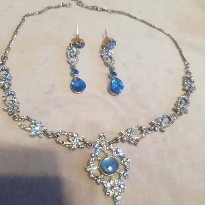 Бижутерия, распродажа