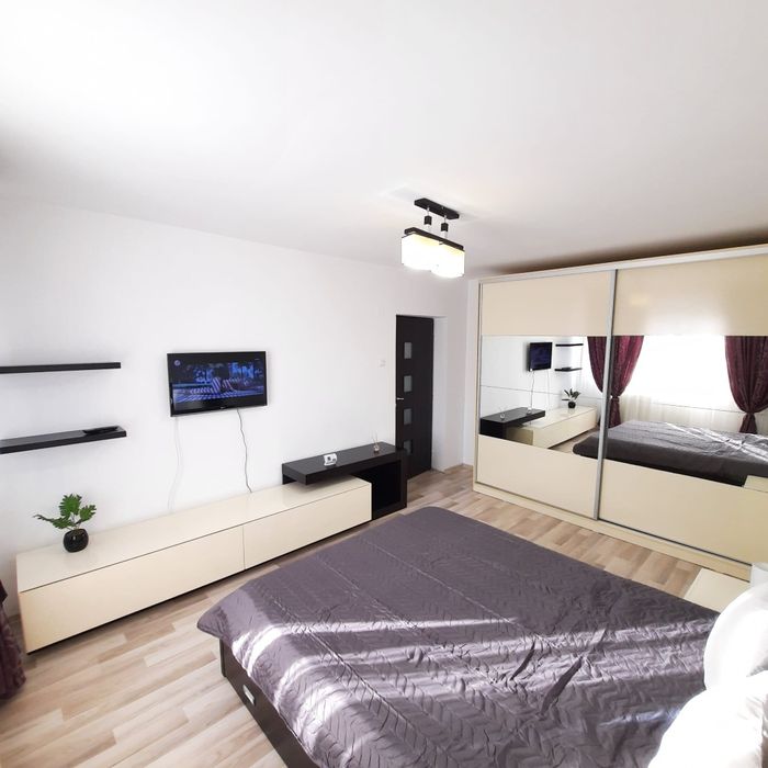 Inchiriez apartament in regim hotelier 2 camere