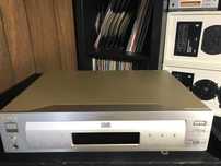 Sony DVP-S 7700es sampanie