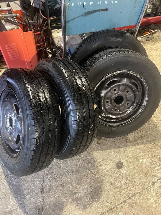 Гуми и джанти Форд Транзит 15 цола