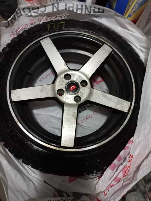 Колеса R17 VOSSEN с шипованной резиной Michelin 205/50/R17