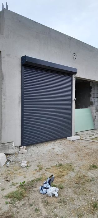 Usi garaj rulou aluminiu