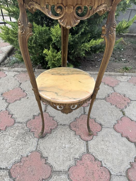 Masuta din bronz cu doua blaturi de marmura