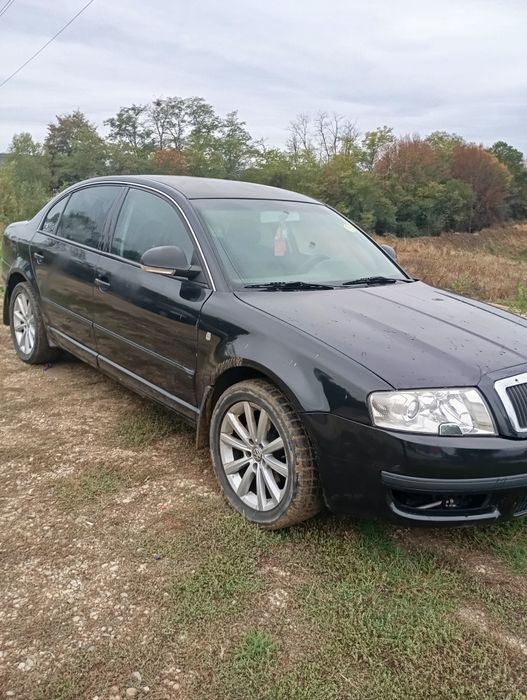 De vânzare Skoda superb