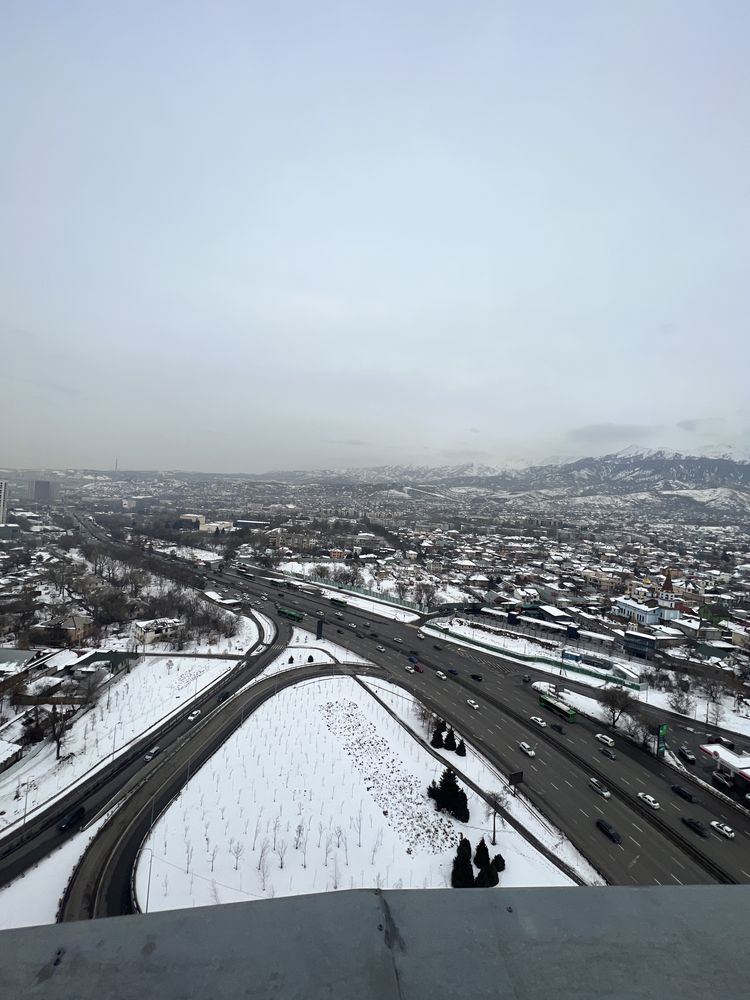 Мегацентр, терраса, вид на горы, ЖК Айгерим