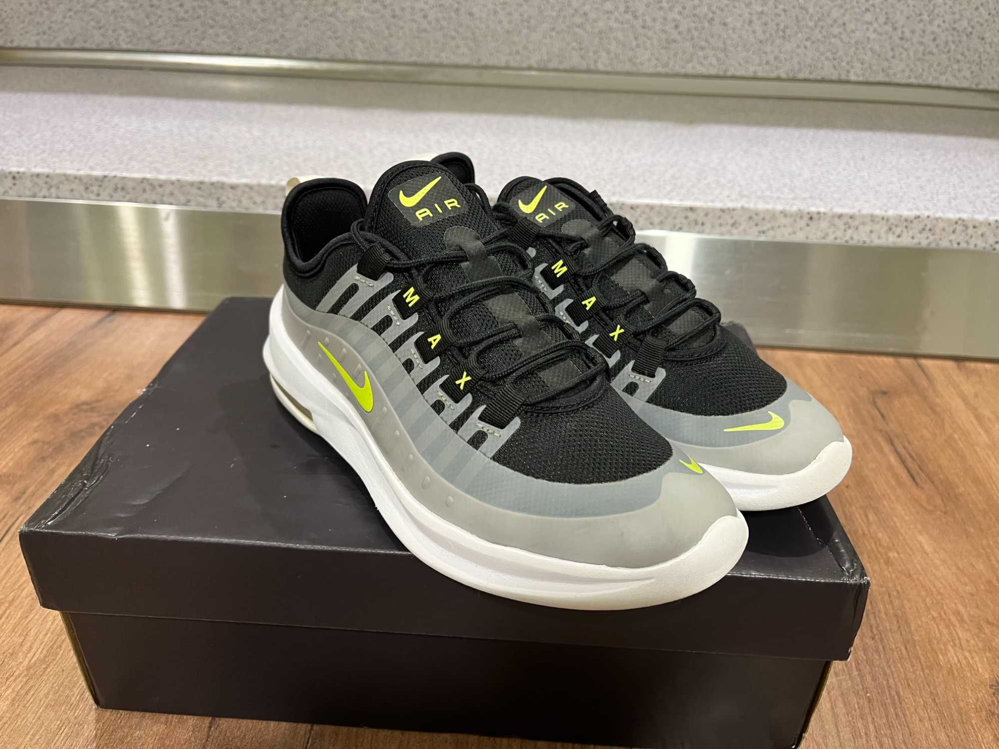 ОРИГИНАЛНИ *** Nike Air Max Axis  /Black/Volt/Wolf Grey