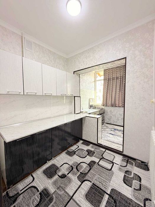 Продаётся 4х комн квартира на 4 этаже Ор-р Динамо Базарчик