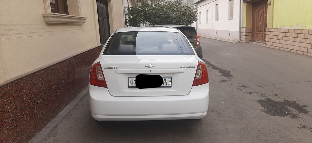 Ласетти  сотилади