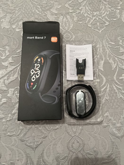 Продам фитнес-трекер