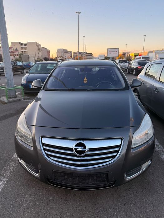 Opel Insignia Se vinde fără acte stare de funcționare perfecta doar Pt câmp Dezmemb