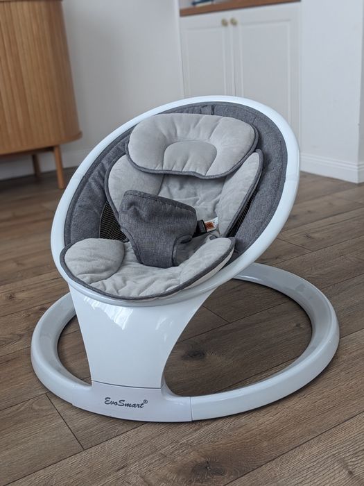 Leagăn electric EvoSmart, 5 trepte, Bluetooth, cu accesorii