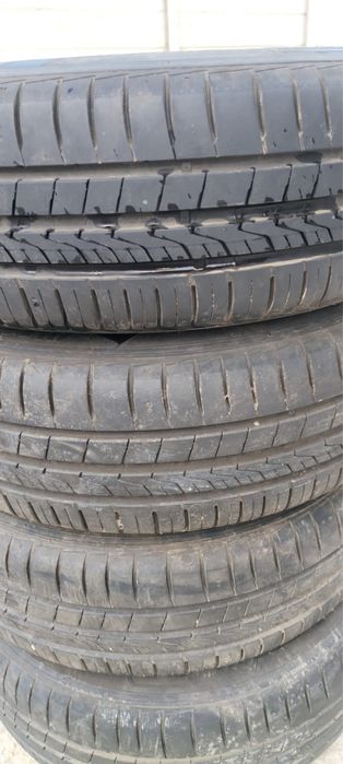 De vanzare Set cauciucuri Hankook 175/65R14